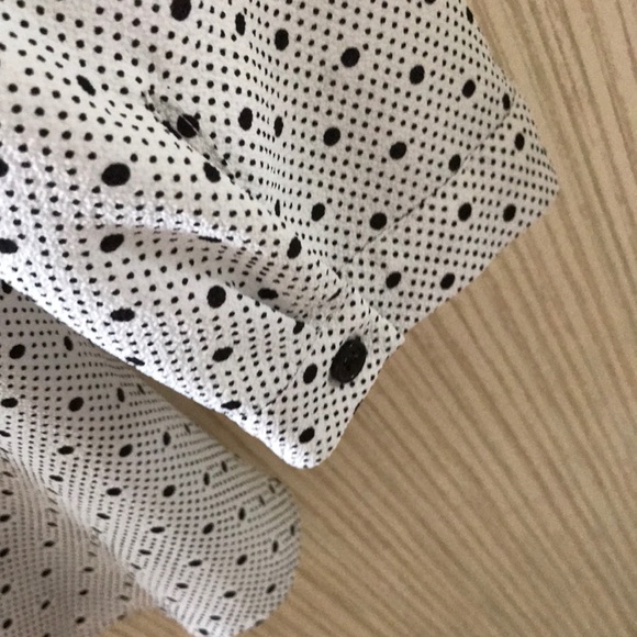 💰SOLD💰 41 Hawthorne Blouse - Picture 3 of 6